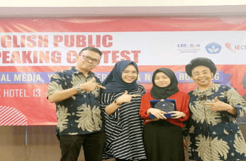 Siswa Colorado Juara II Lomba B. Inggris Nasional
